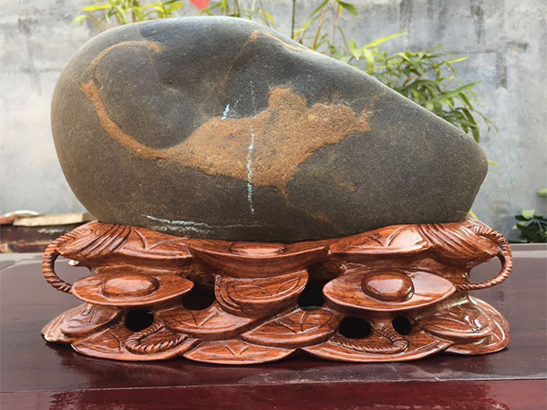 透雕座